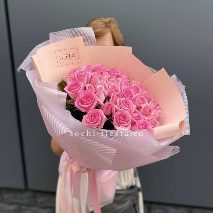 33 Розовые розы в Калуге