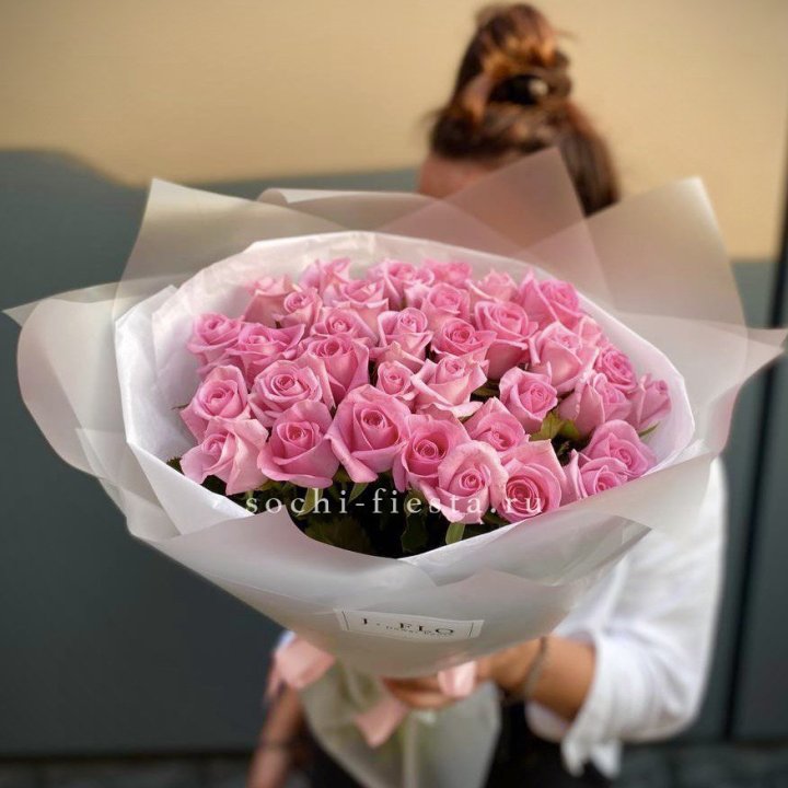 Букет розовых роз  в Калуге