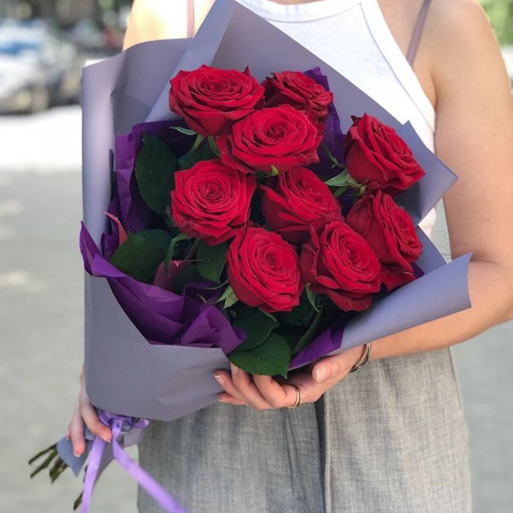 9  красных роз №1 в Калуге