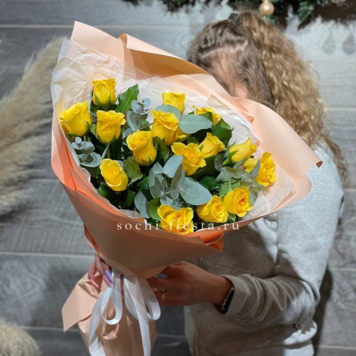 15 желтых роз в Калуге