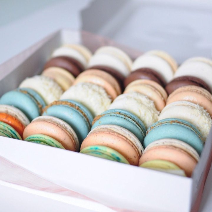 Коробка макаронс 25 шт. в Калуге