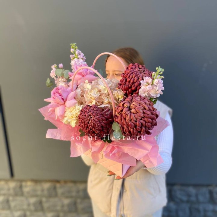 Сумочка нежная с бигуди в Калуге