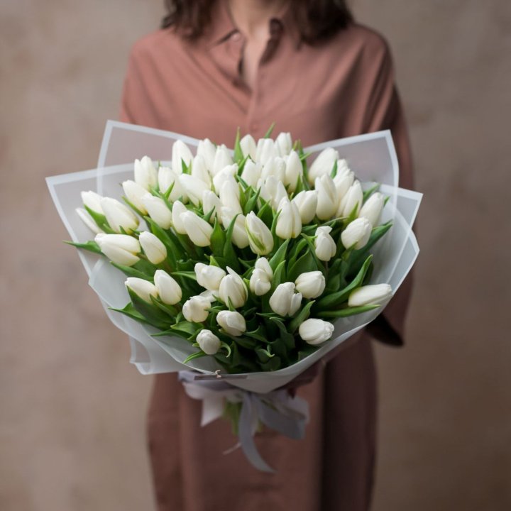 51 белый тюльпан в Калуге