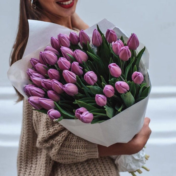 39 сиреневых тюльпанов в Калуге