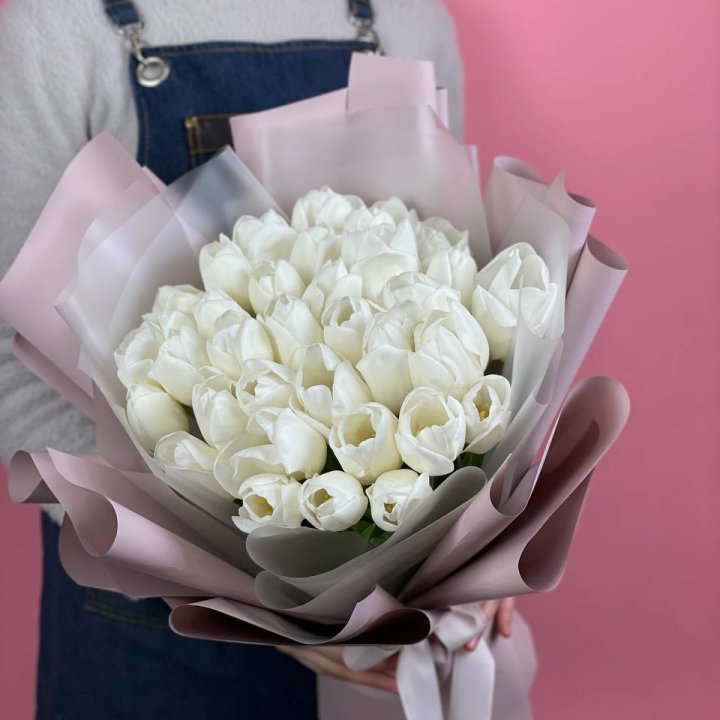 Букет белых тюльпанов "Пур-пур" в Калуге