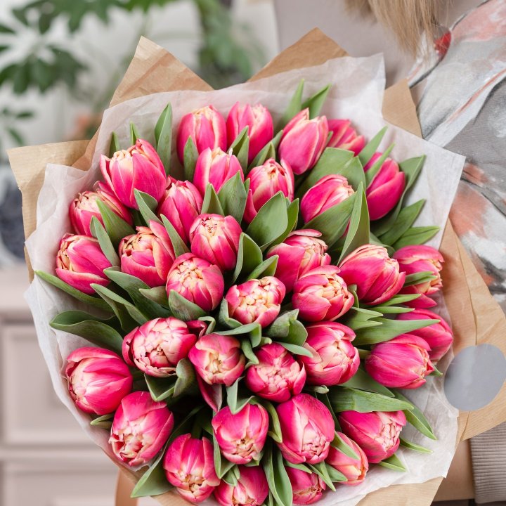 Букет пионовидных тюльпанов в Калуге